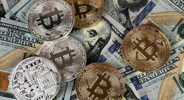 以太坊走势分析：W形态成形后的关键突破点